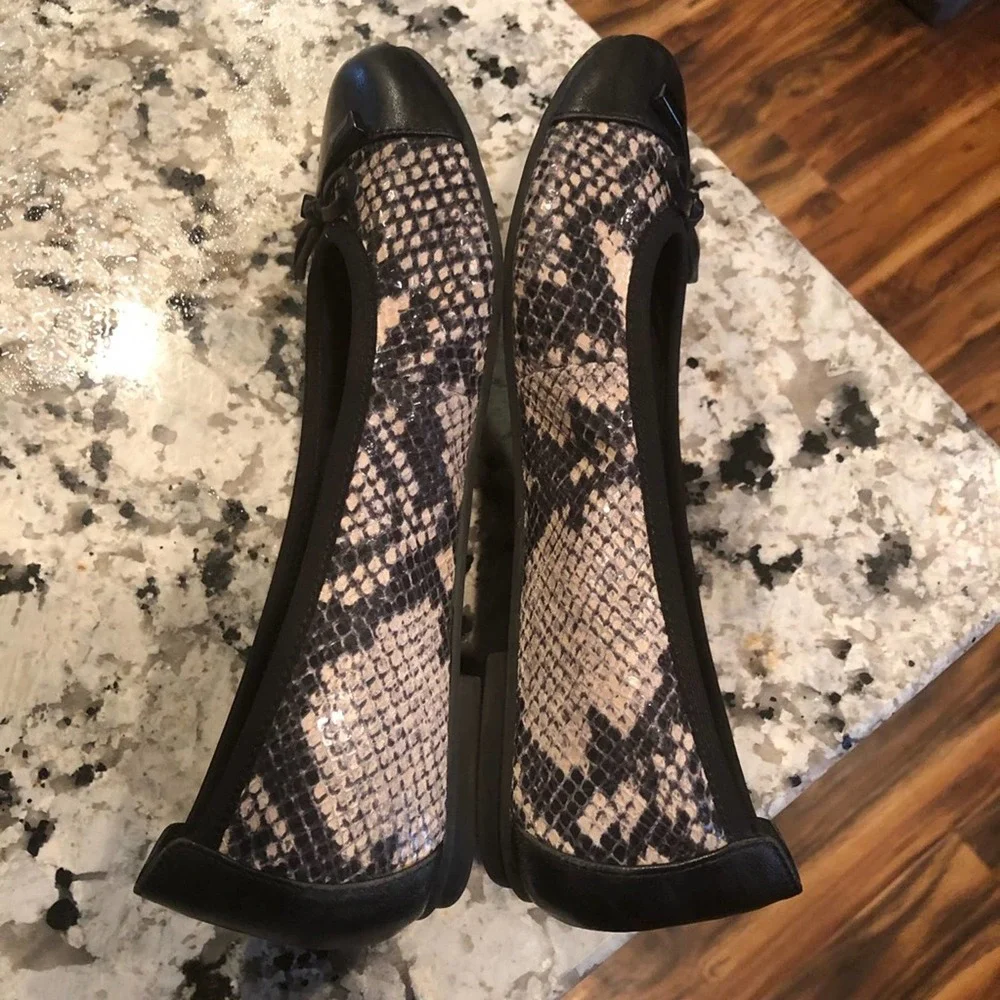 Vionic “Minna” Leather Ballet Slipper Flat 7 - Picture 6 of 11